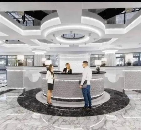 Apartment Hanza Tower Bohemia 23 & Jacussi Szczecin